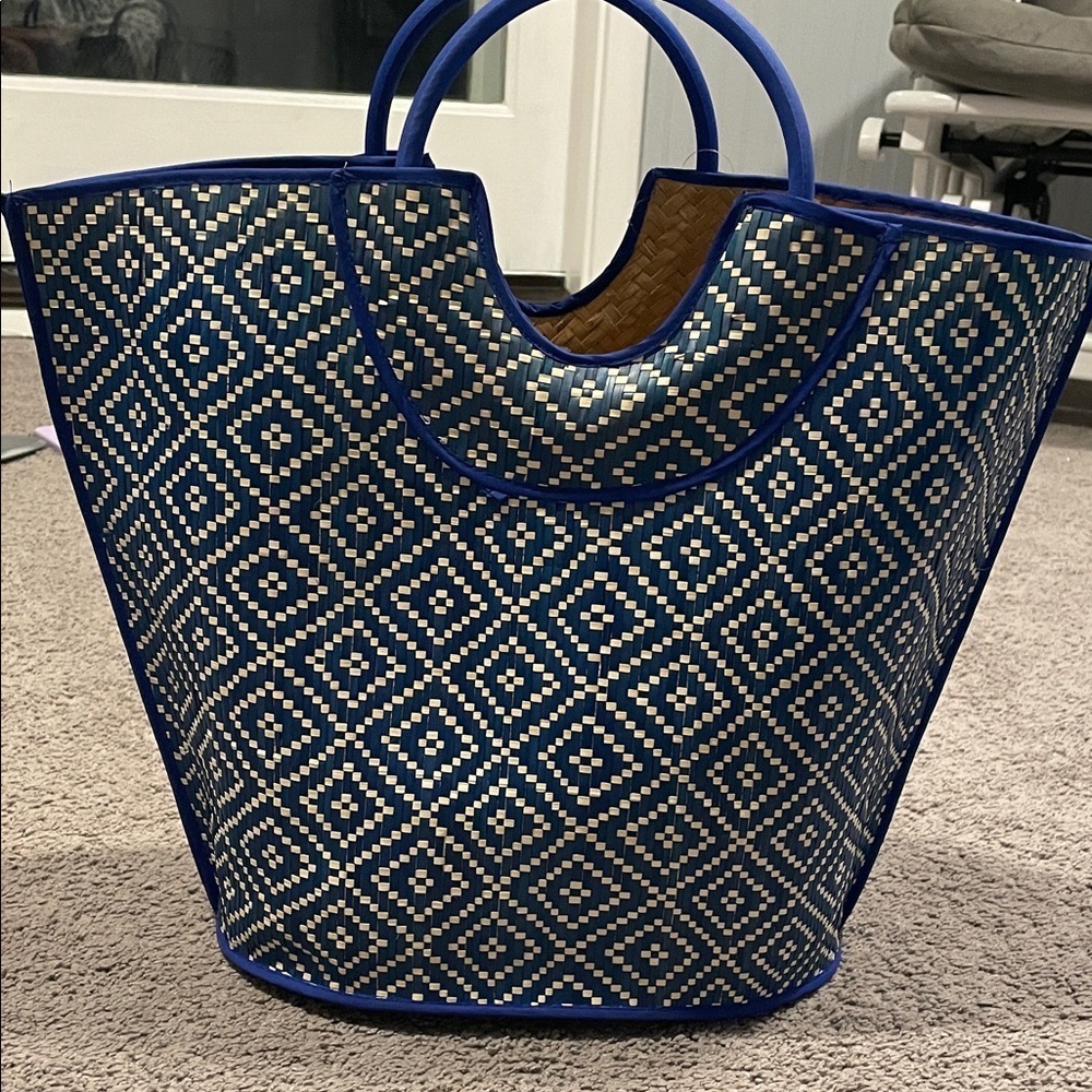 Blue and Cream Geometric Beach Summer Woven Tote Bag NWT